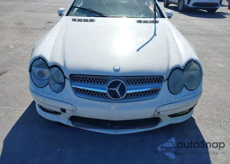 2005 Mercedes-Benz Sl 600 z USA, uszkodzony, nr VIN WDBSK76FX5F096231